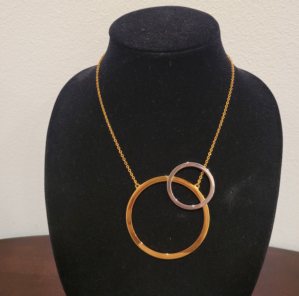 Elegant Rose Gold And Silver Interlocking Necklace New